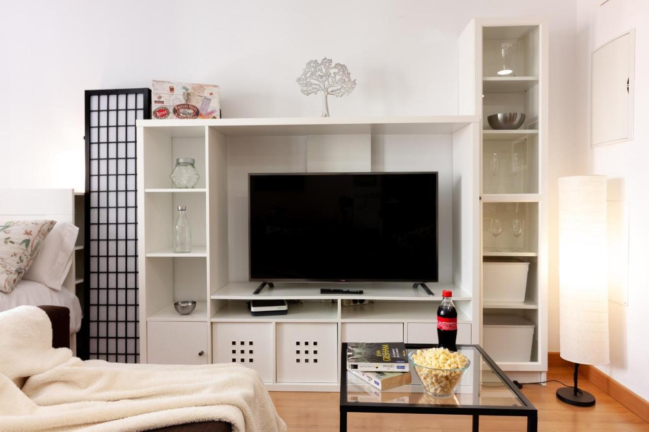 Sea & Wave Adela Boutique Apartment Málaga Esterno foto