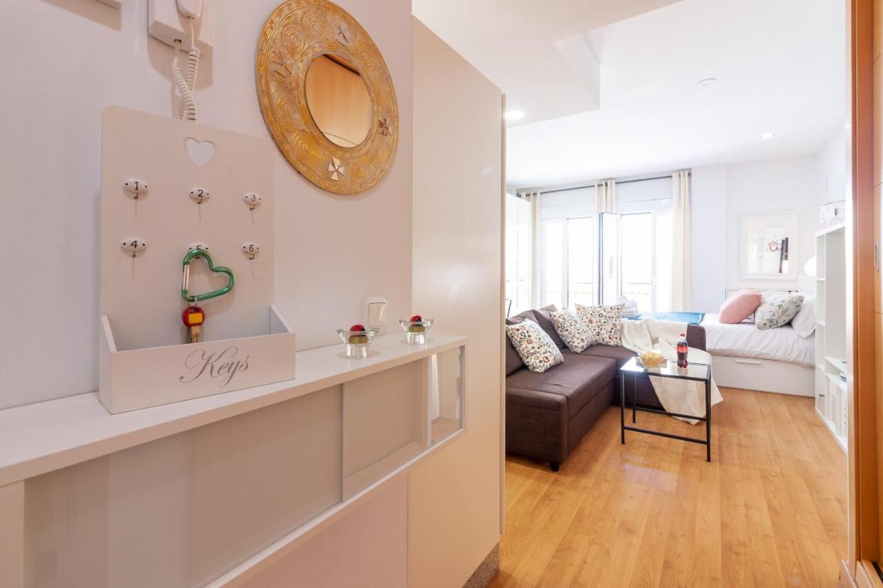 Sea & Wave Adela Boutique Apartment Málaga Esterno foto